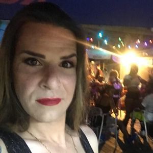 Meet your Posher, Cory